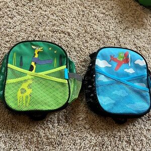 Like new 2-pack Munchkin mini toddler giraffe/owl backpacks compatible w/leashes